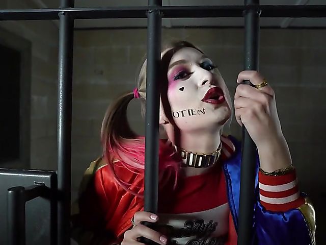 Wild sex behind bars with Natalia Starr as Harley Quinn