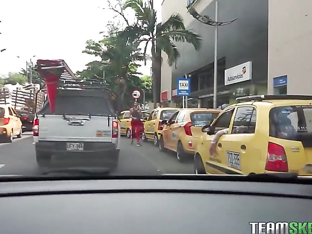 Phat ass girl Vainilla Skin takes a pounding