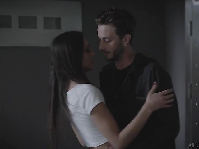 Sex chronicles of young slim brunette Jaye Summers