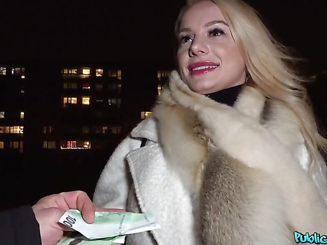 Cash for sex with blonde Elizabeth Romanova