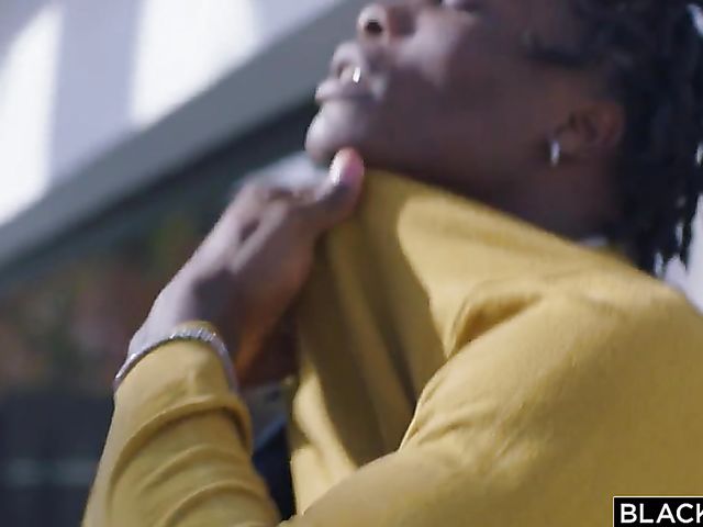 Well hung black nerd Louie Smalls fucks slutty Katrina Jade