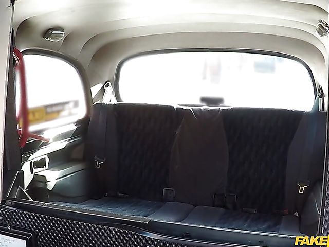 Fake taxi teen Freya Dee making driver cum
