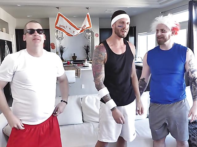 Katie Morgan - MILF kitchen fun with a horny dude