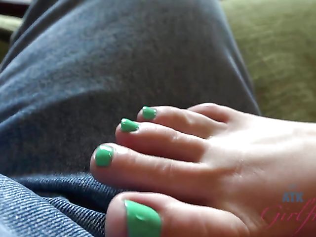 His small tits GF Violet Rain is so cute