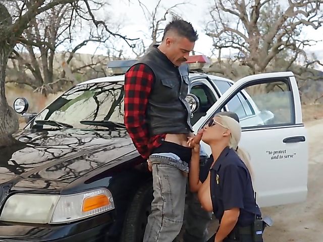 Big tits police woman Bridgette B gets boned outdoors