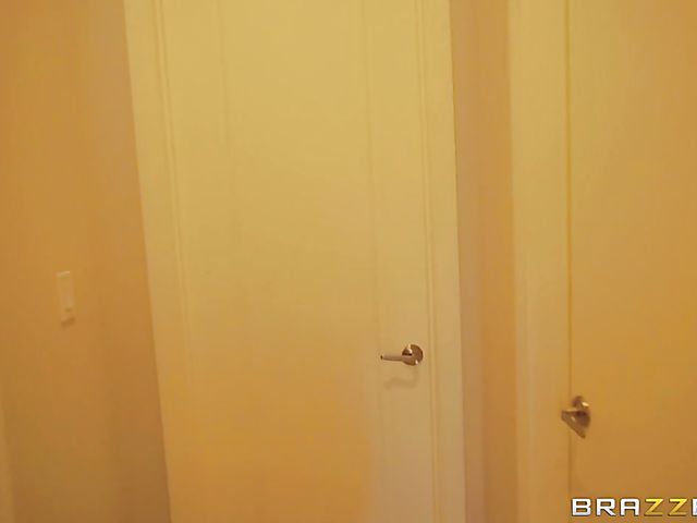 Big ass anal with twerking girl Abella Danger