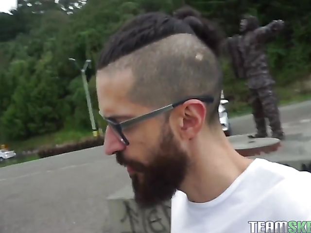 Latina stockings babe Veronica Leal gets shagged