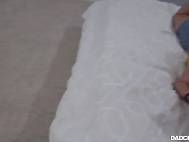 Stepdaughter POV with her hung daddy