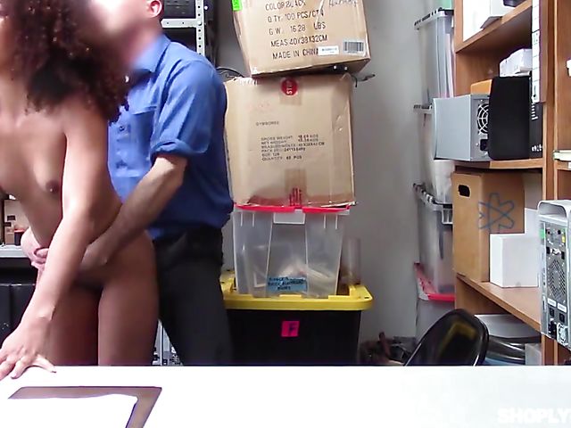 Small tits ebony girl Nia Nixon is an easy one