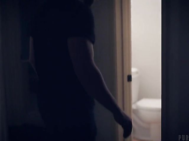 Hairy blonde Lisey Sweet gets railed by Will Pounder