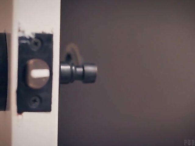 Hairy blonde Lisey Sweet gets railed by Will Pounder