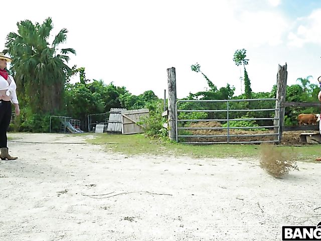 Huge booty cowgirls Virgo Peridot and Alexis Andrews fuck the priest