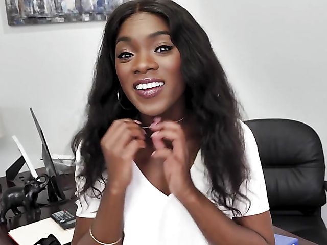 Ana Foxxx - Ebony dildo solo in the office