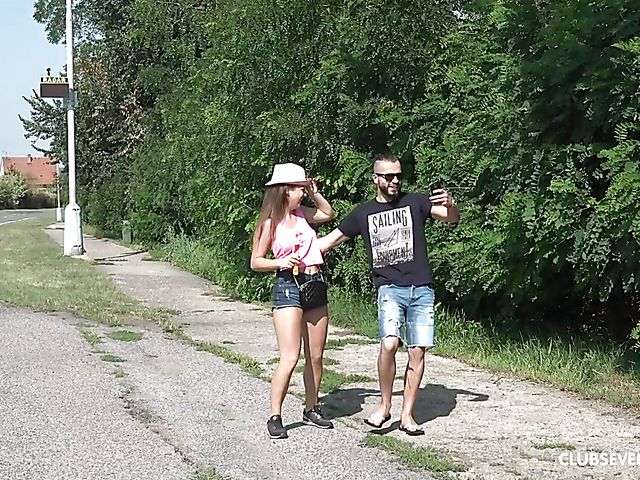 Teen young girl Mila Fox gets nailed in the outdoors 