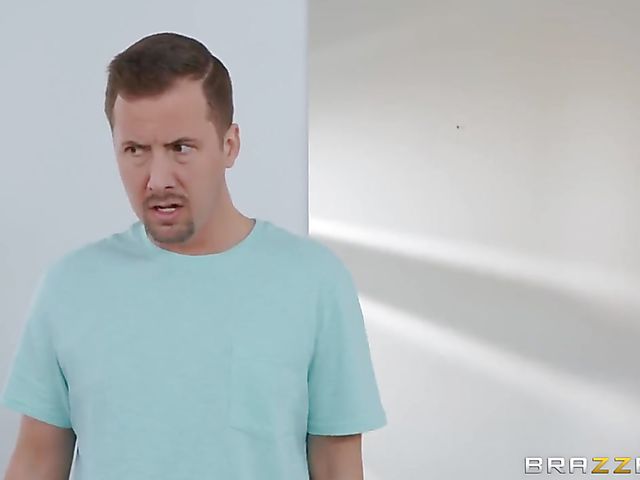 Juicy mom Ava Addams using her giant tits