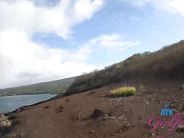 POV beach sex with nerdy girlfriend Lenna Lux