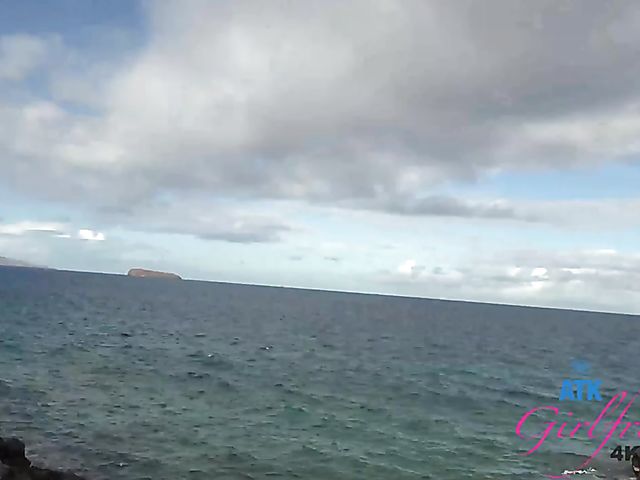 POV beach sex with nerdy girlfriend Lenna Lux