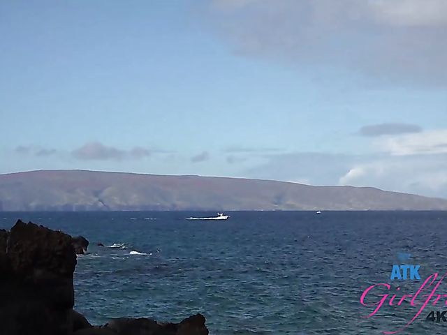 POV beach sex with nerdy girlfriend Lenna Lux