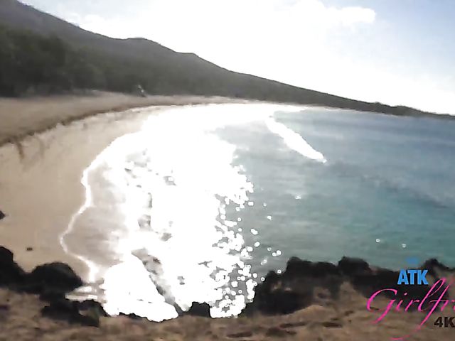 POV beach sex with nerdy girlfriend Lenna Lux