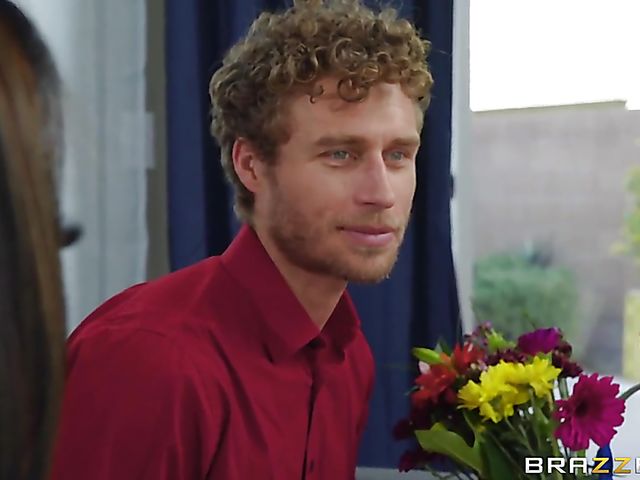 Asian latex loving MILF Kaylani Lei gets screwed