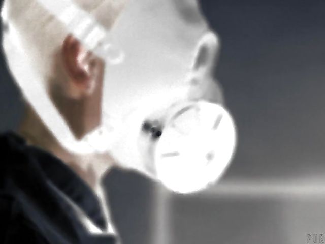 Maya Kendrick gets cum in pussy in a pod 