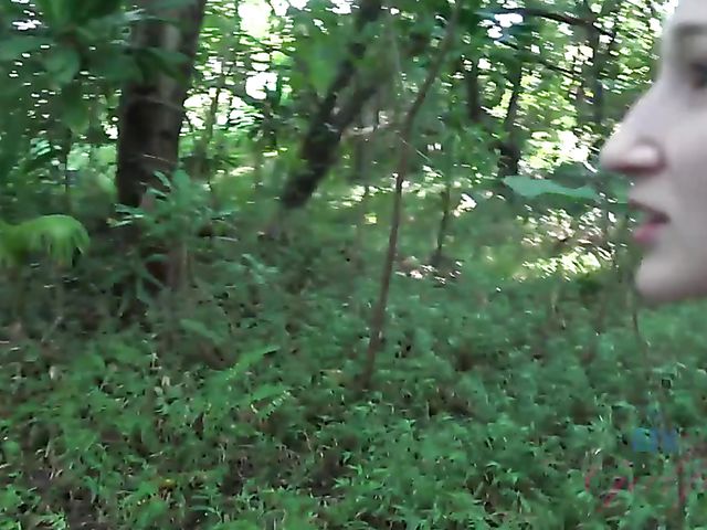 Carmen Rae - Girlfriend feet and pussy exposed in the car