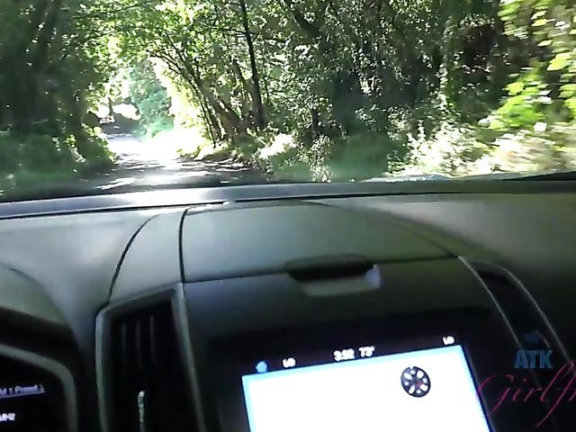 Carmen Rae - Girlfriend feet and pussy exposed in the car