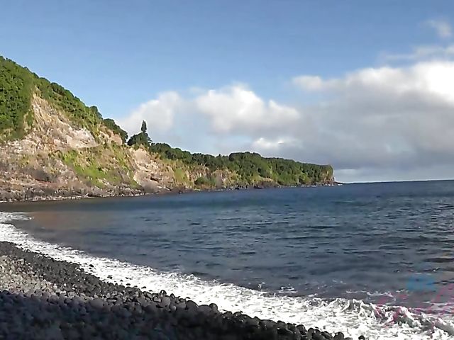 Carmen Rae - Girlfriend feet and pussy exposed in the car