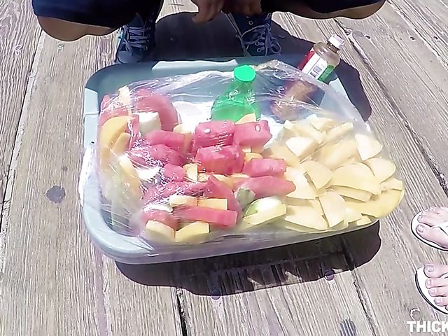 Big butt girl Maria Jade gets down and dirty