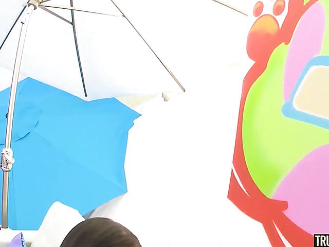 Anal teen Zoe Bloom gets oiled and fucked