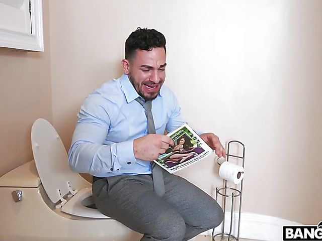 Mom and daughter threesome featuring Cory Chase & Sloan Harper 