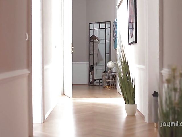 Blonde stockings babe Julia Rain goes at it