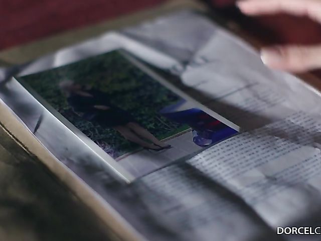 Clea Gaultier - Double penetration is the deal