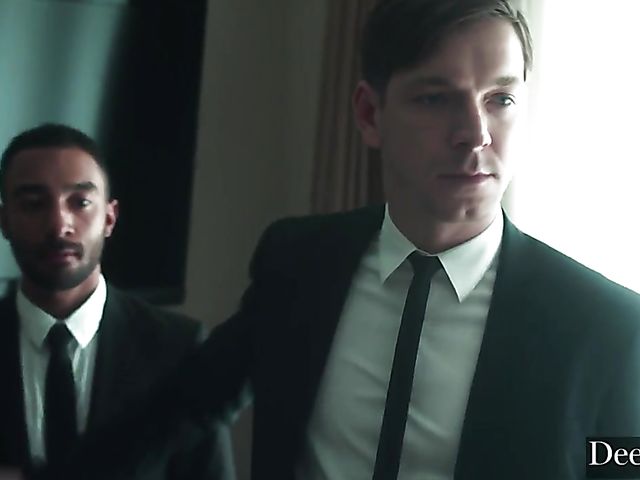 Kinky hardcore threesome with Janice Griffith and Liv Wild