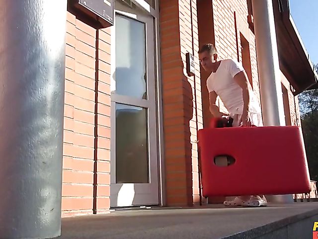 Massage seduction with nude and horny Victoria Pure