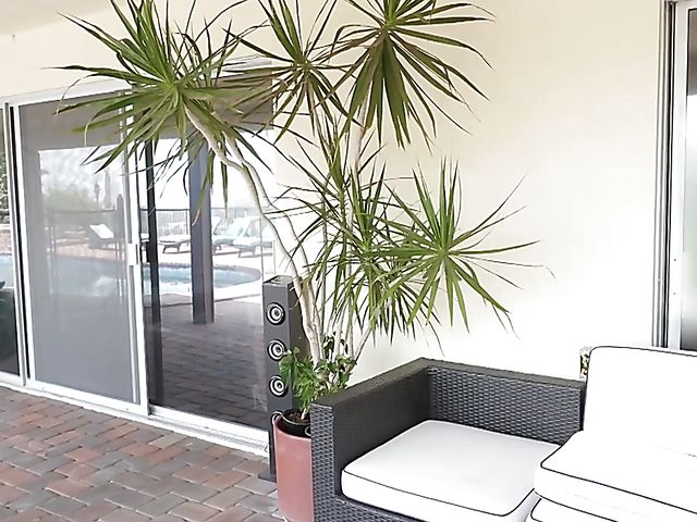 Fake tits MILF Melissa Lynn is super horny