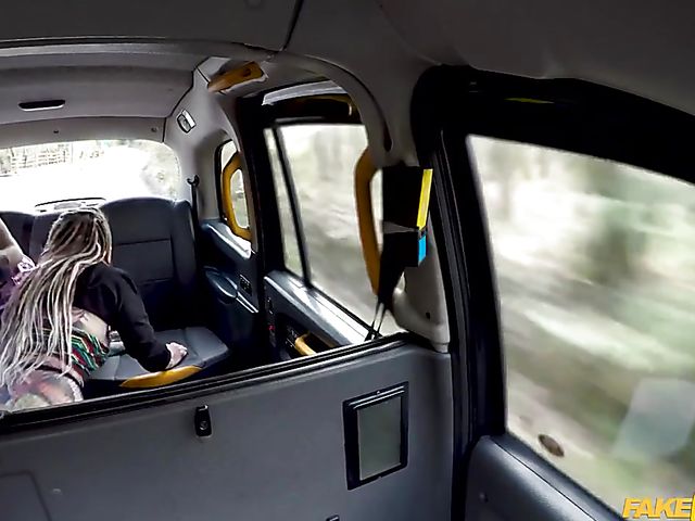 Fake taxi threesome with Azura Alii and Piggy Mouth