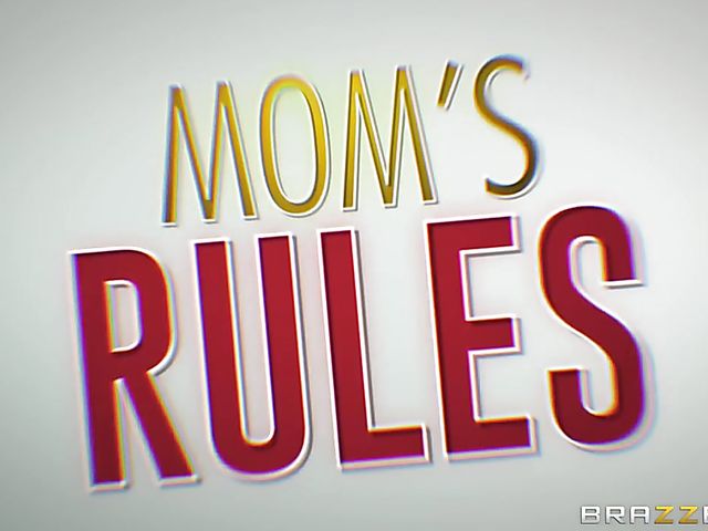 His girlfriends mom Holly Hotwife is busty and fuckable