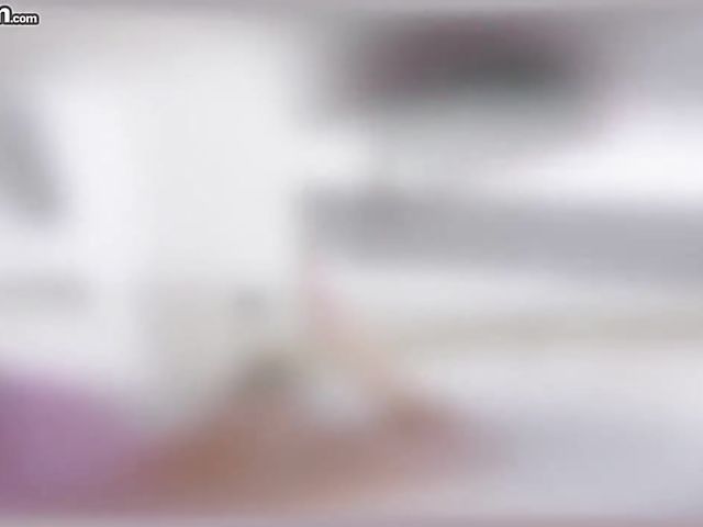 Puffy pussy teen Kenzie Reeves getting orgasms