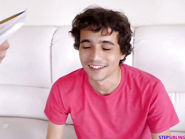 MILF India Summer threesome with two boys