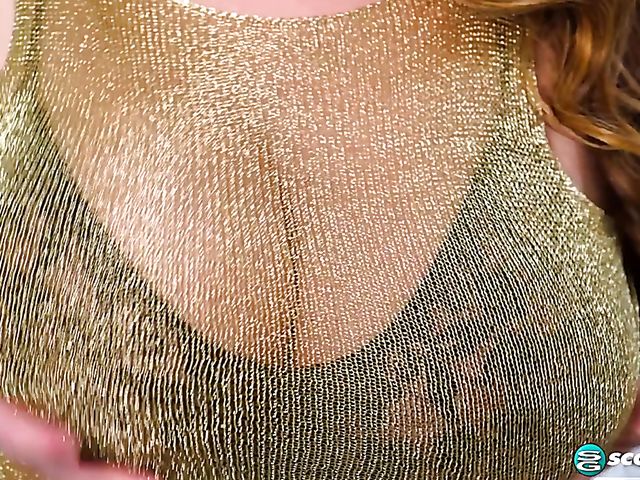 Busty Amber Stevens shakes her fat ass in slow motion