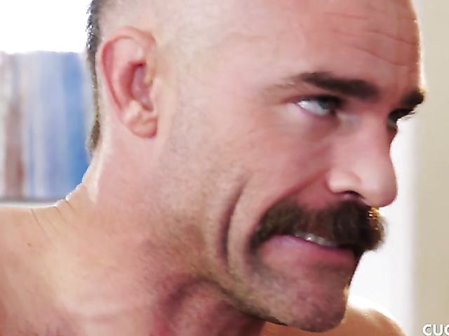 Husband watches his wife Paris Lincoln get banged