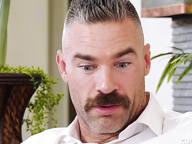 Husband watches his wife Paris Lincoln get banged