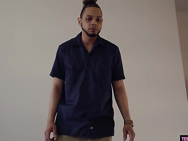 Teen slut Chloe Cherry loves that exotic cock