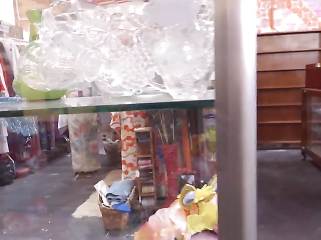 Chubby lesbians Amber Leigh and Tweedy are hungry for pussy