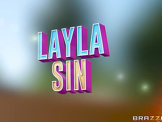 Massage fuck in the backyard with nude and hot Layla Sin