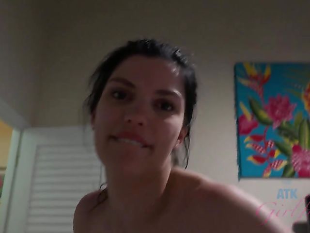 Girlfriend POV with shaved brunette Sadie Blake