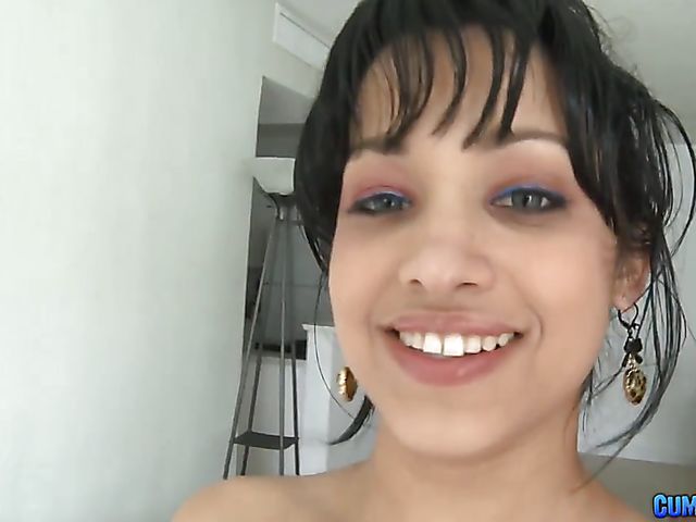 Latina beach girl Abella Anderson gets picked up