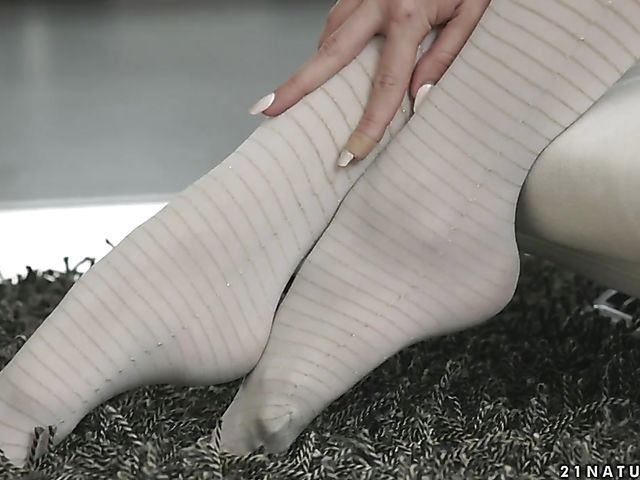 Katrin Tequila - Anal beauty with perfect legs