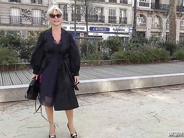 French mature anal with big tittied Nadya